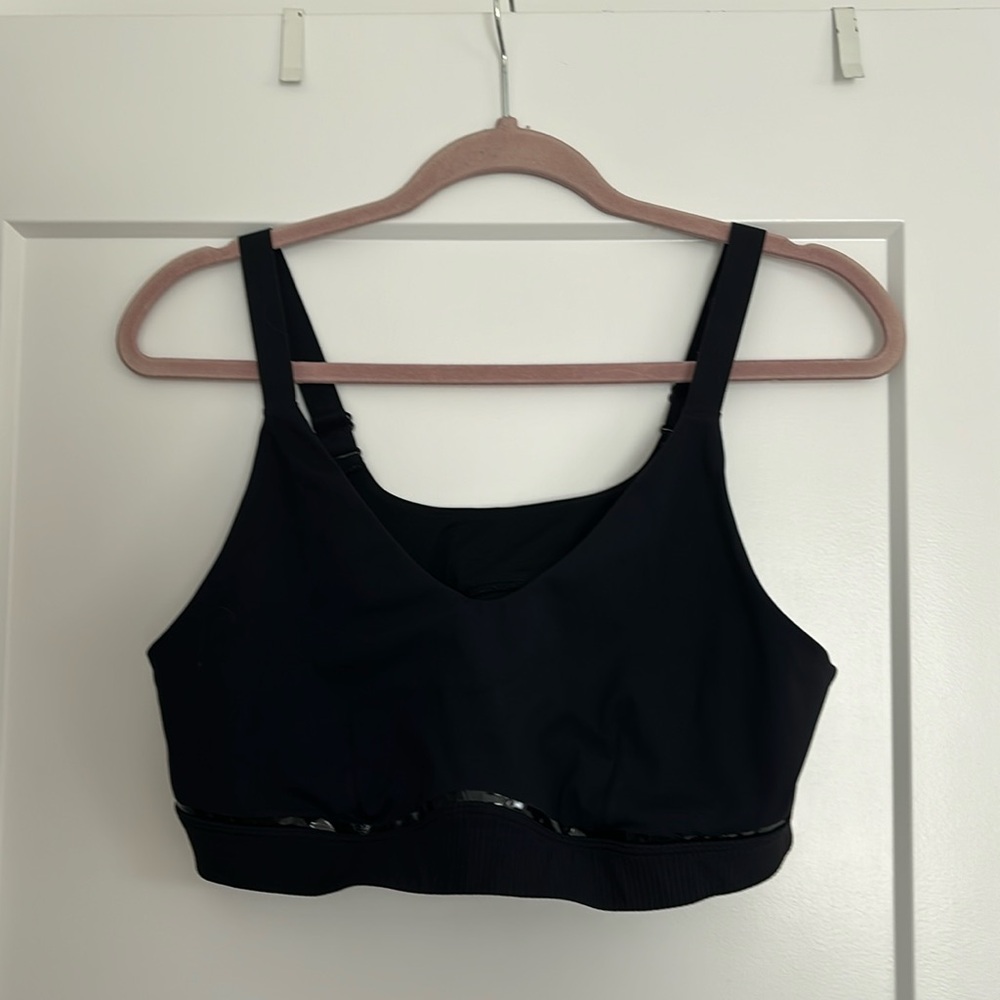 Lululemon Bra / Size 14 / Black
